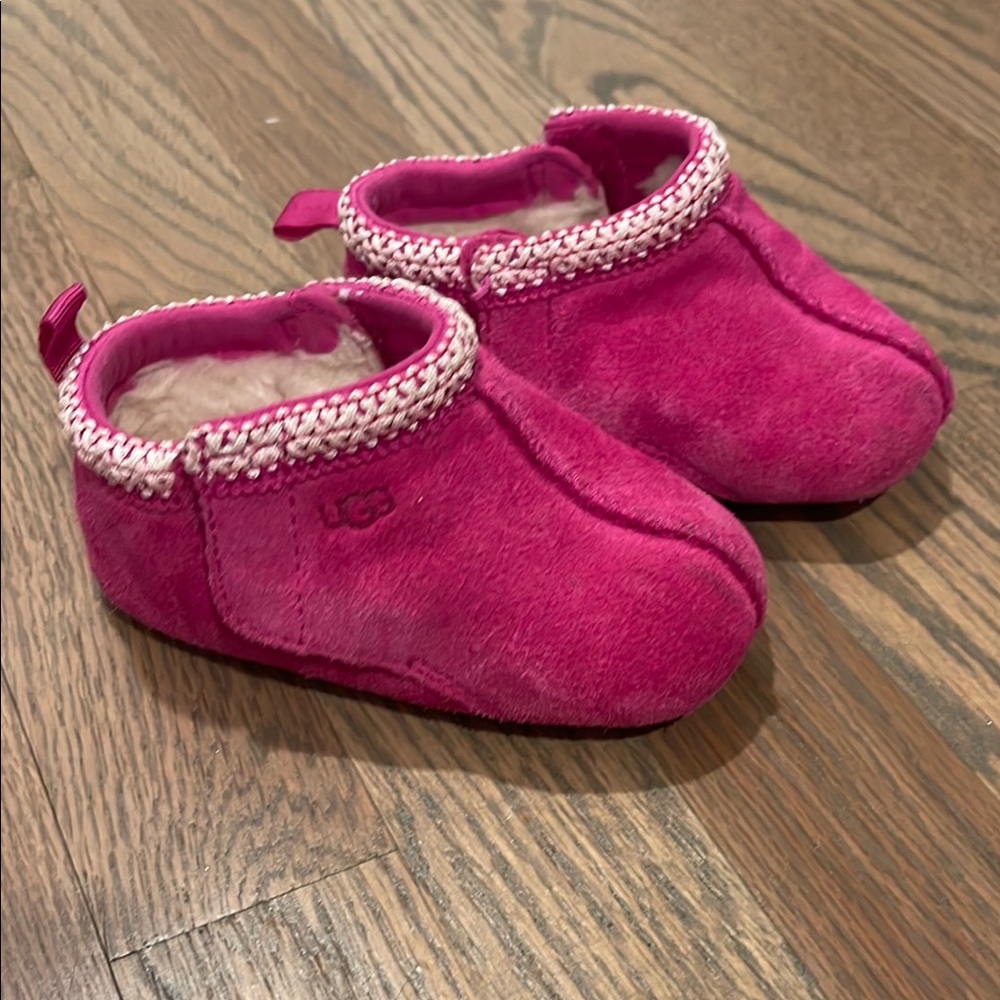 UGG Pink Cozy Slippers with Knitted Trim size 4/5